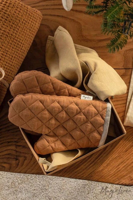 linen oven mitt - cinnamon