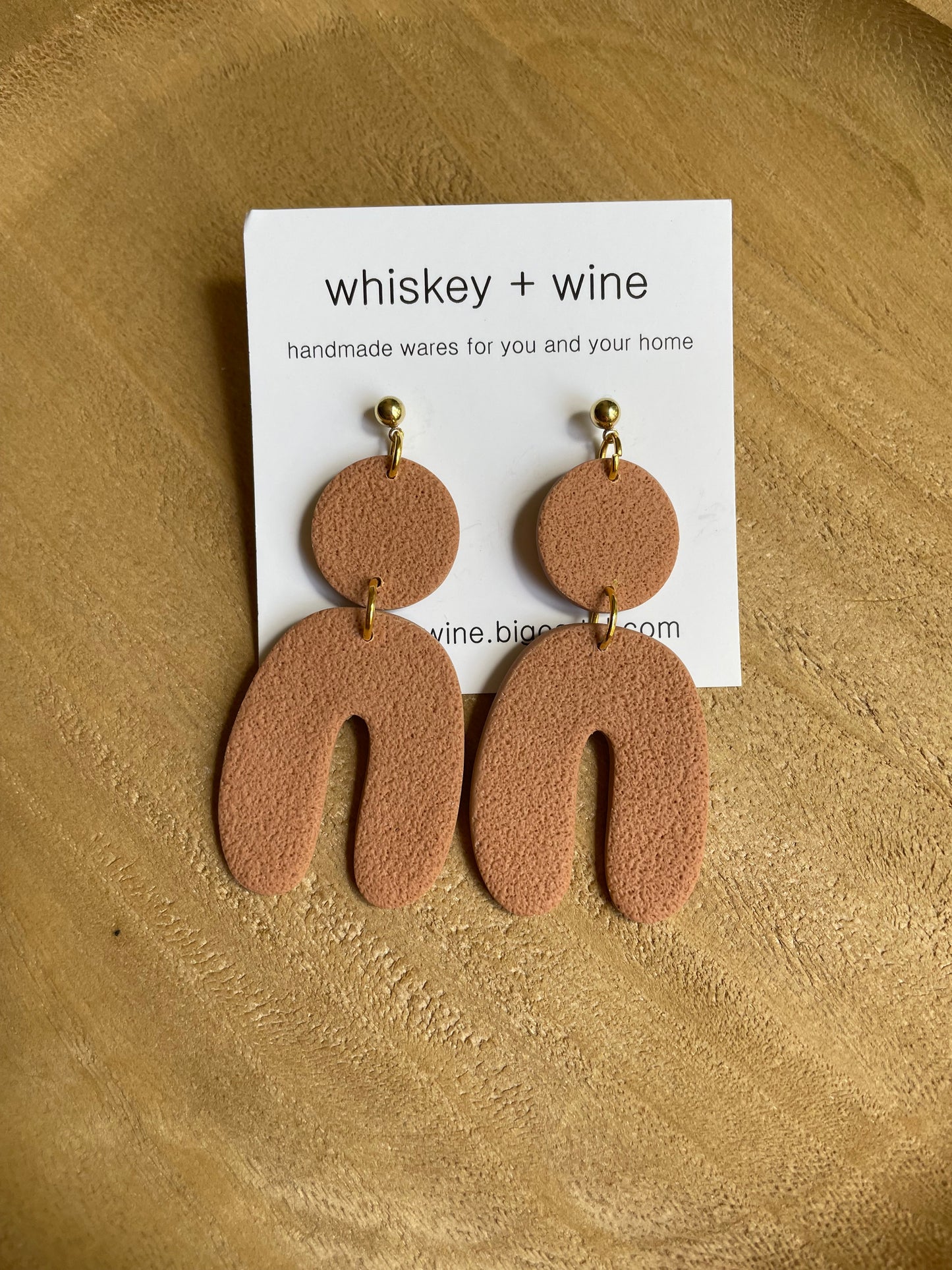 finn earrings - blush