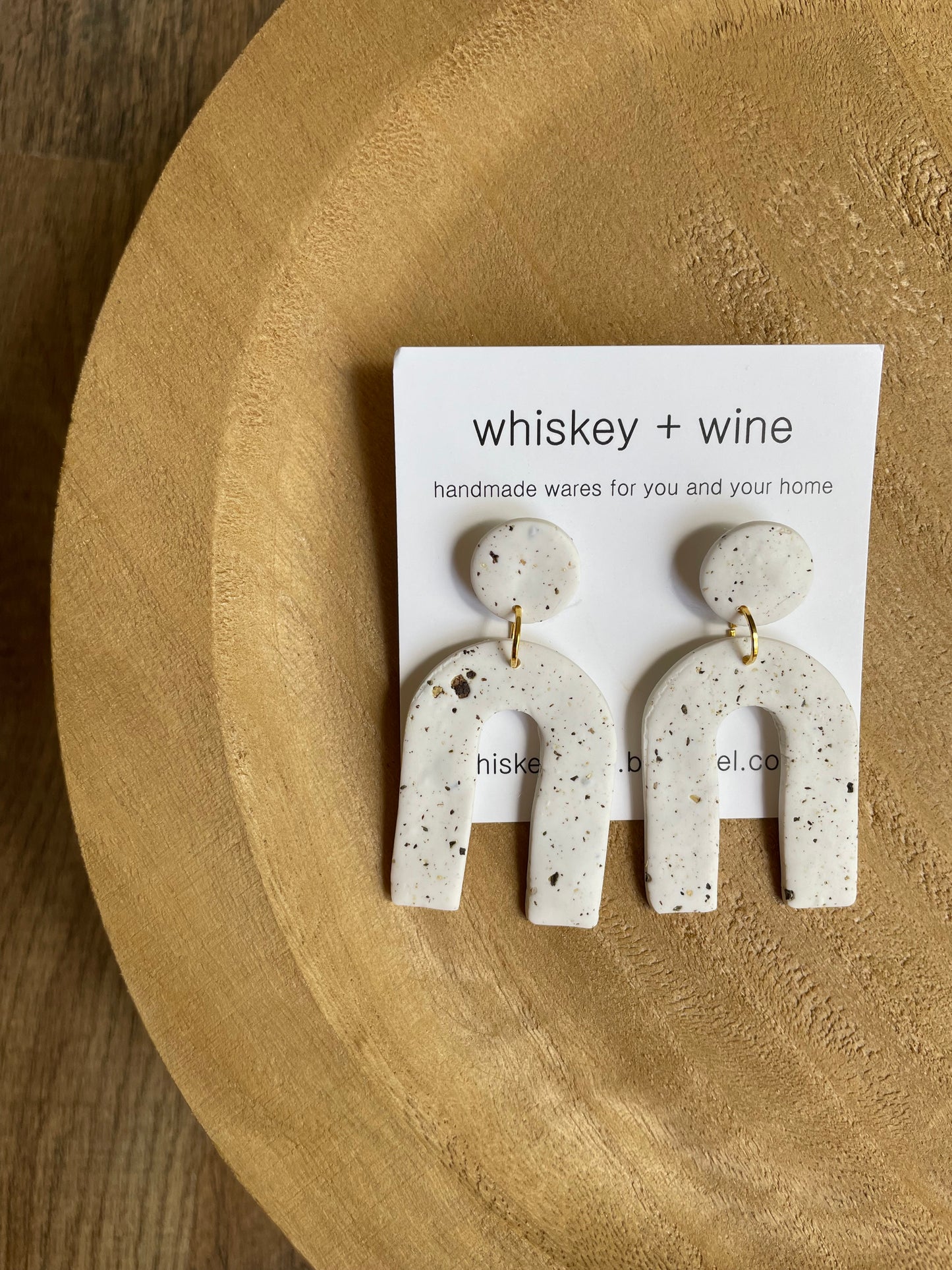 arc earrings - white speckled