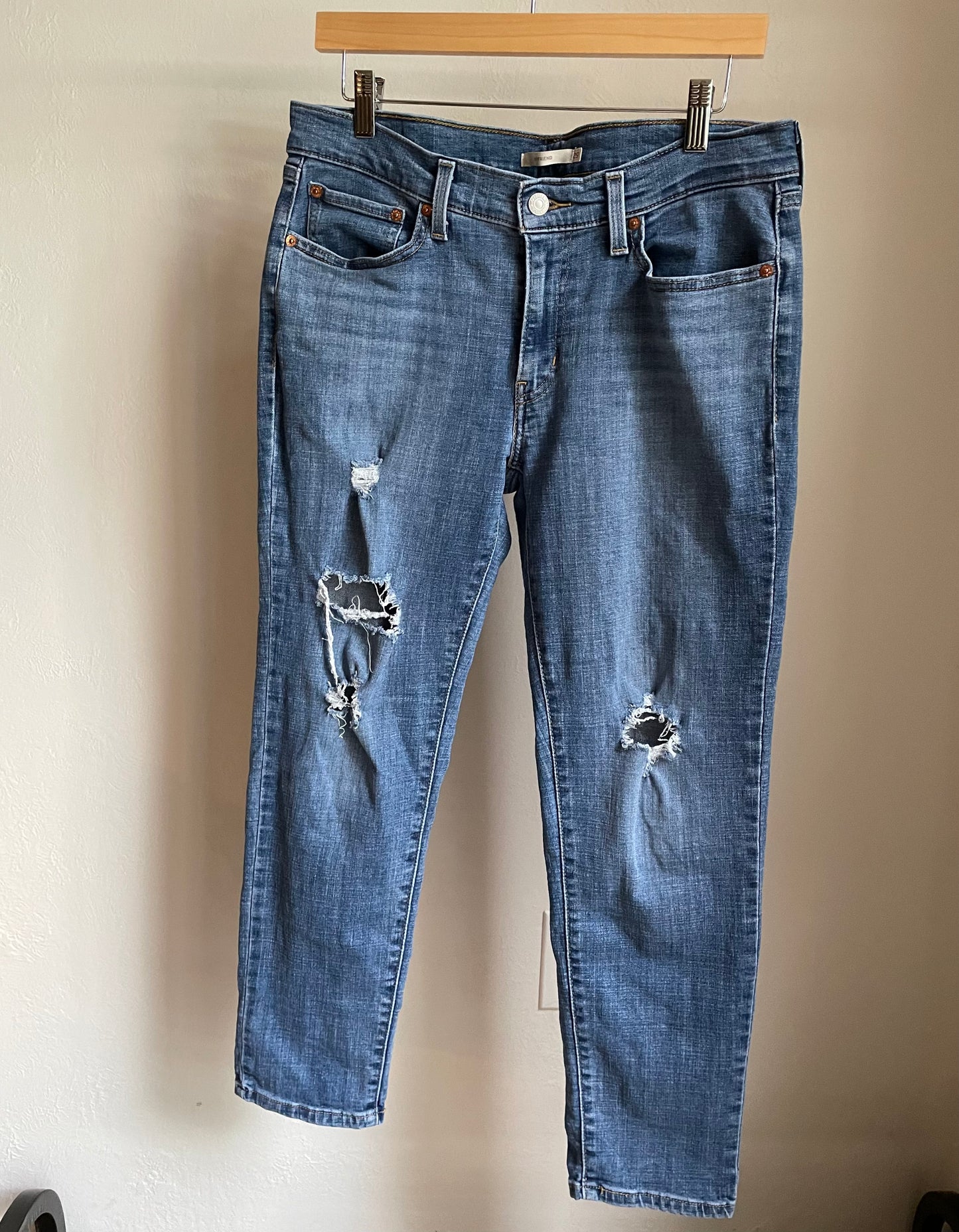 Levi's boyfriend jeans