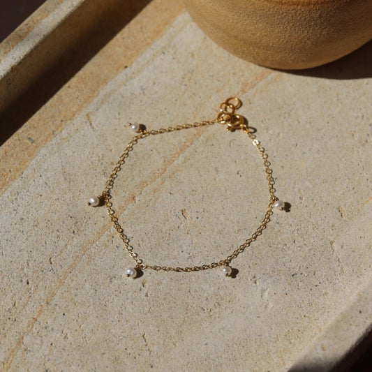 delicate pearl anklet