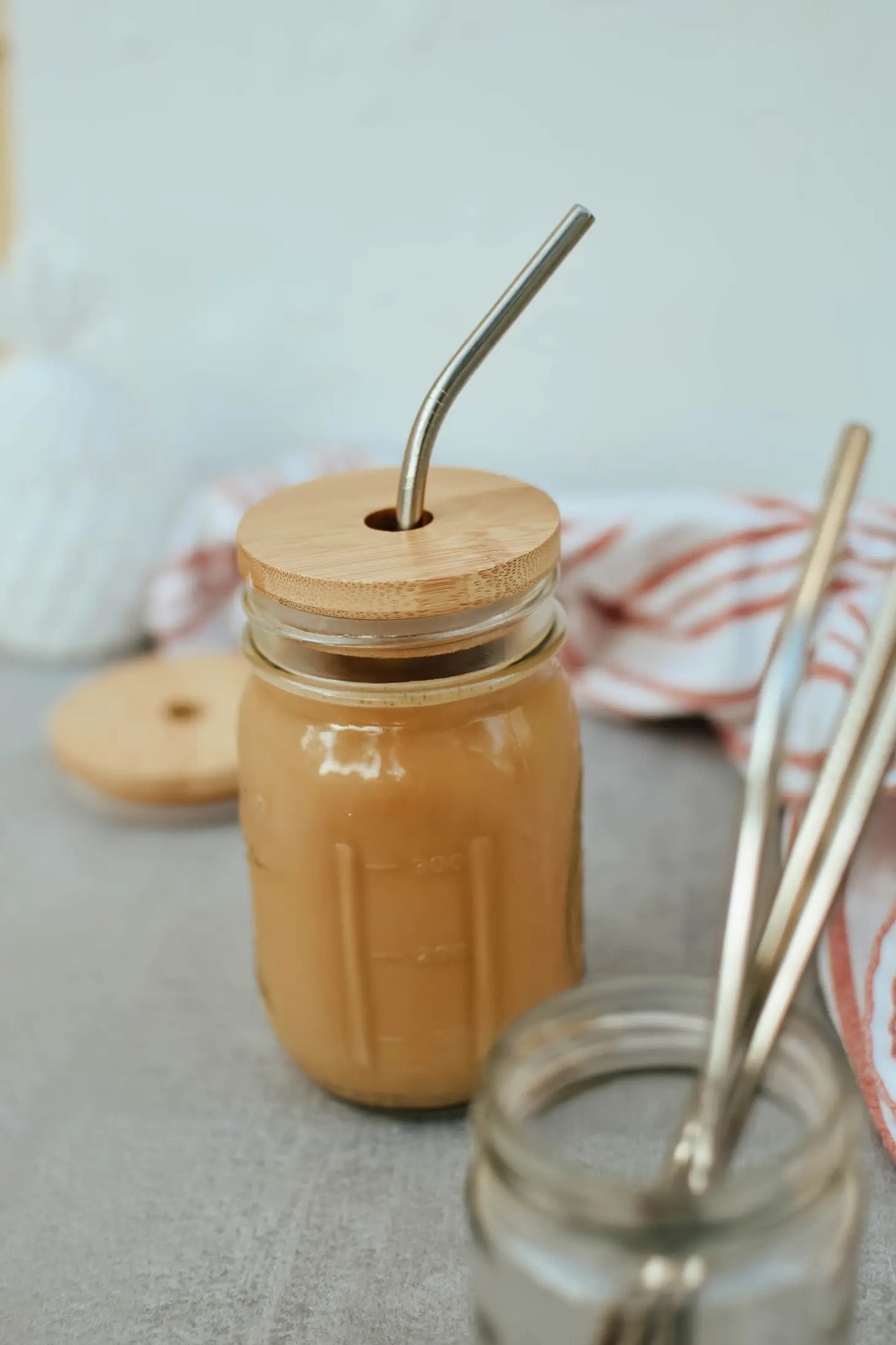 bamboo jar lid with straw hole - wide mouth